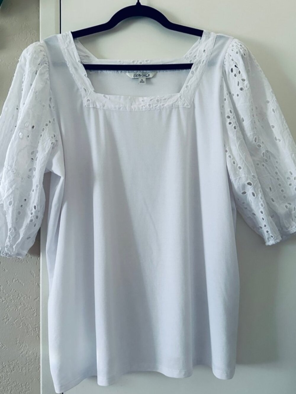 White Eyelet Puff-Sleeve Top-XL-